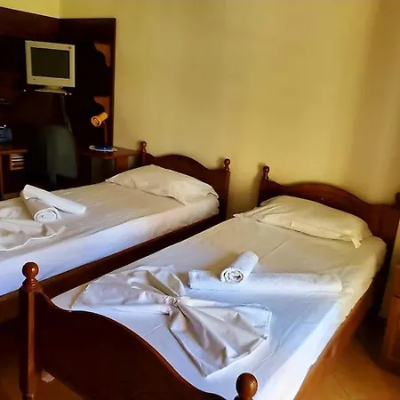 Lovely Apartment, Free Parking And Great Location *